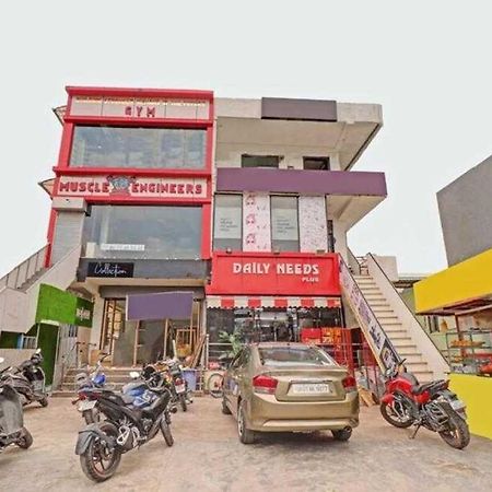 Hotel O Bottom Inn Дехрадун Екстериор снимка