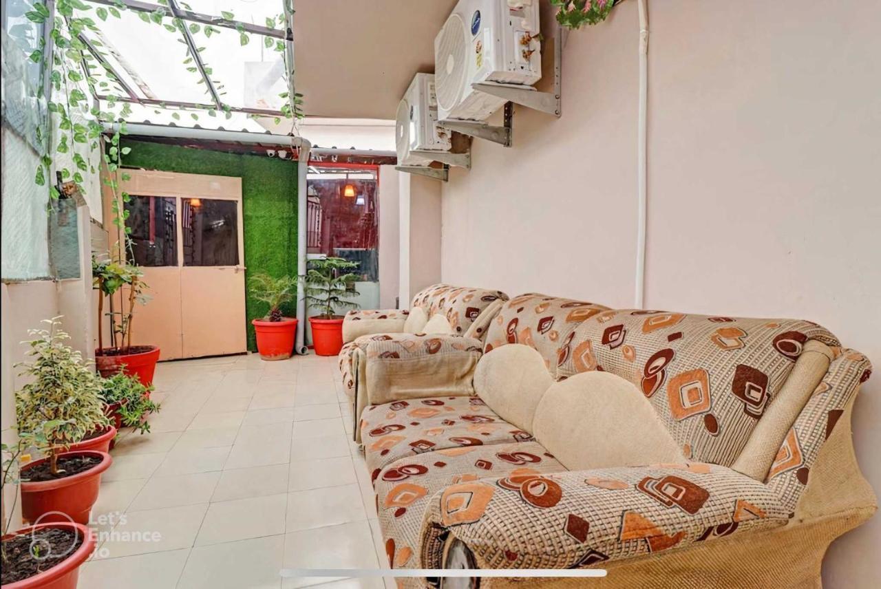 Hotel O Bottom Inn Дехрадун Екстериор снимка